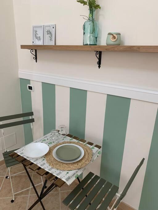Appartamento: La Maison Verte Napoli Ngoại thất bức ảnh
