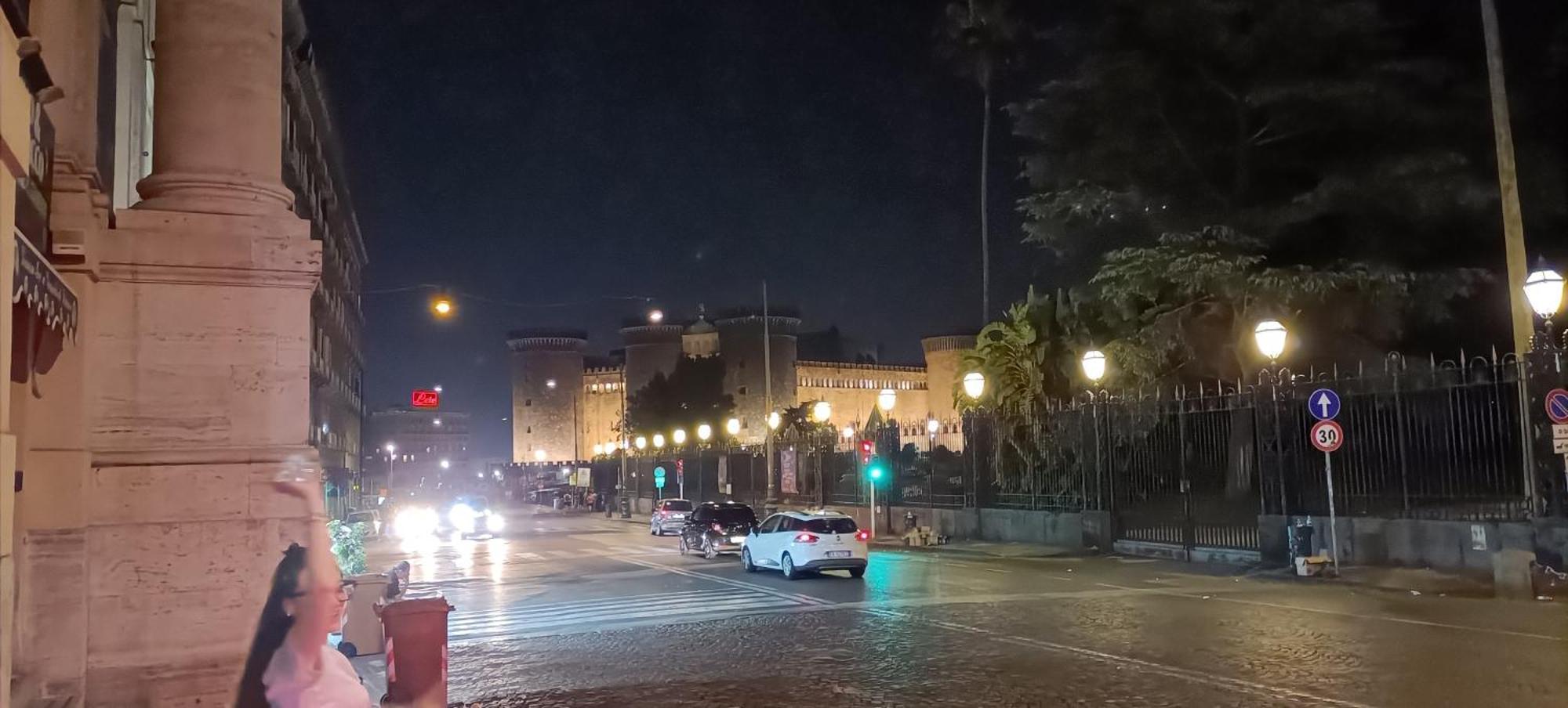 Appartamento: La Maison Verte Napoli Ngoại thất bức ảnh