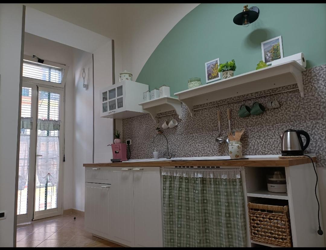 Appartamento: La Maison Verte Napoli Ngoại thất bức ảnh